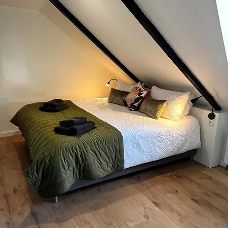 Pait'S Laand Bed & Breakfast Overschild Exterior photo